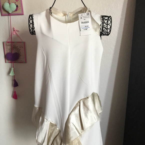 NTW Zara Dress with Ruffles - Picture 3 of 3